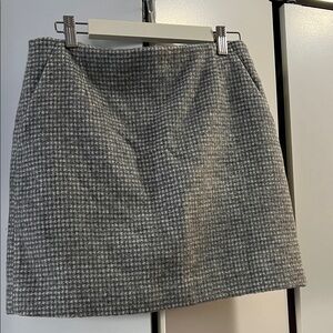 Uniqlo Gray Houndstooth Women's Skirt